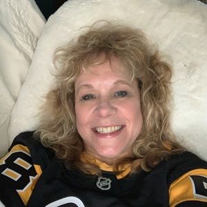 Meet your Posher, Carrie